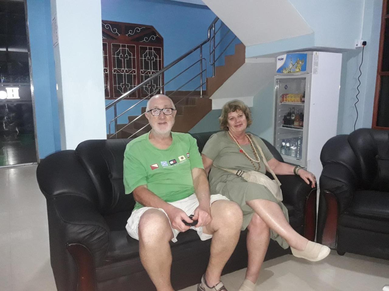 Hotel Blue Whale Jaffna Esterno foto