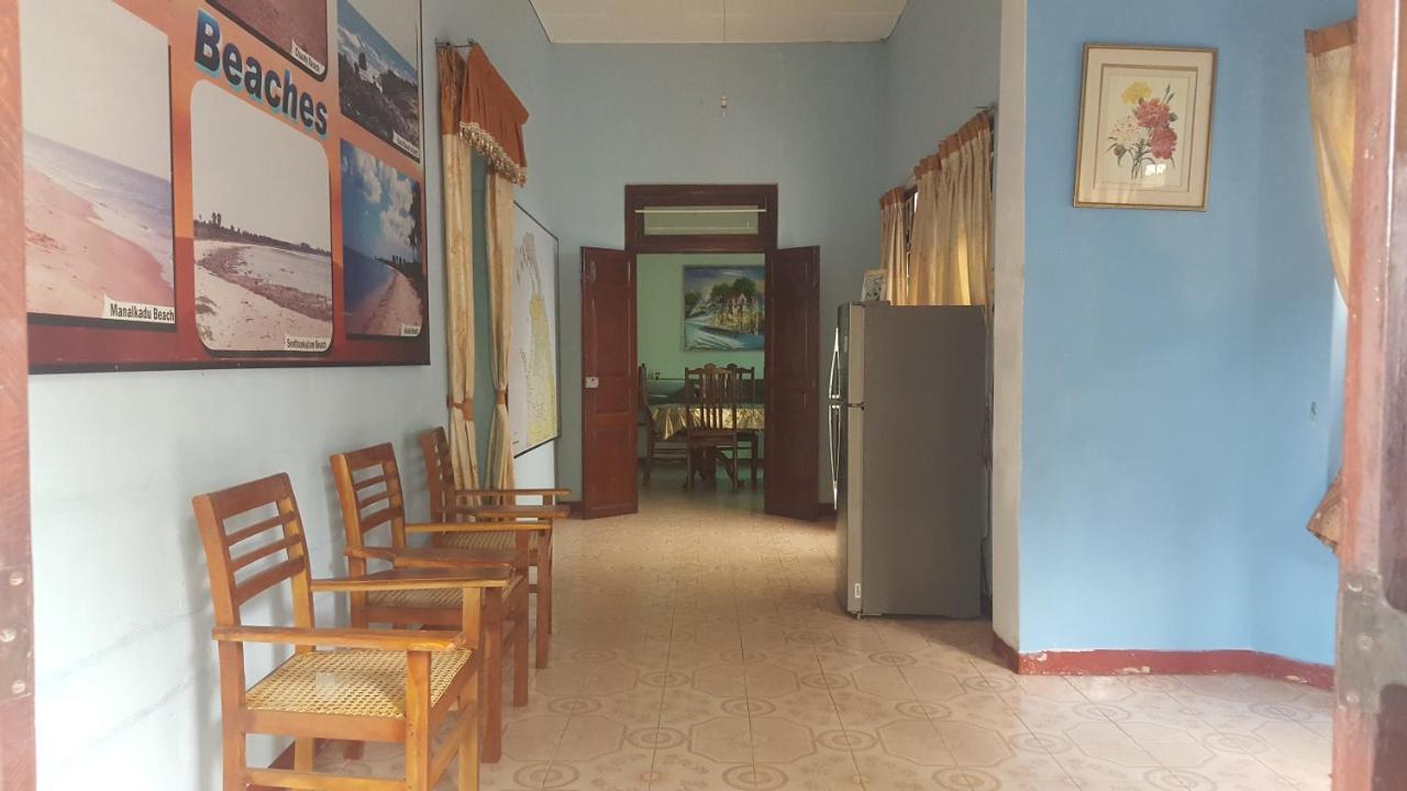 Hotel Blue Whale Jaffna Esterno foto